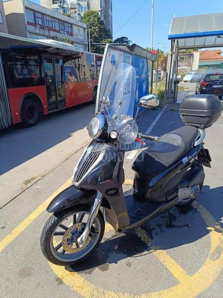 Piaggio CARNABY