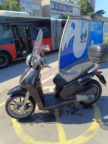 Piaggio CARNABY