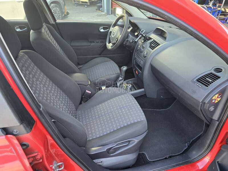 Renault Megane 1.6 16v CH