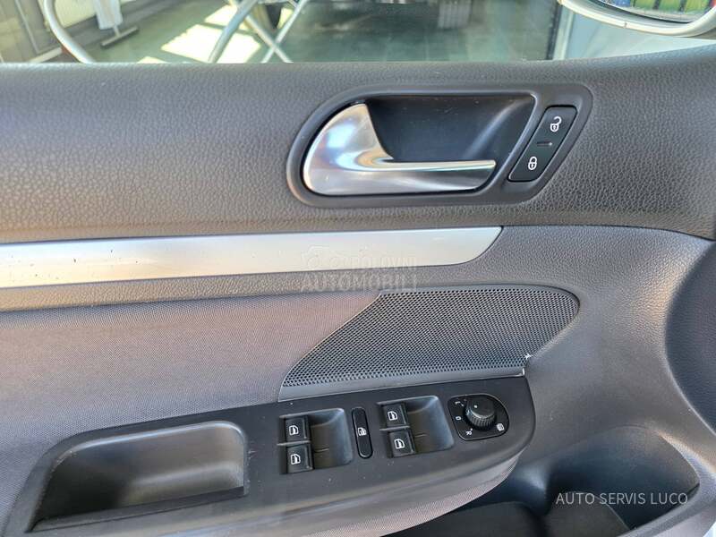 Volkswagen Golf 5 1.6b g a s A test