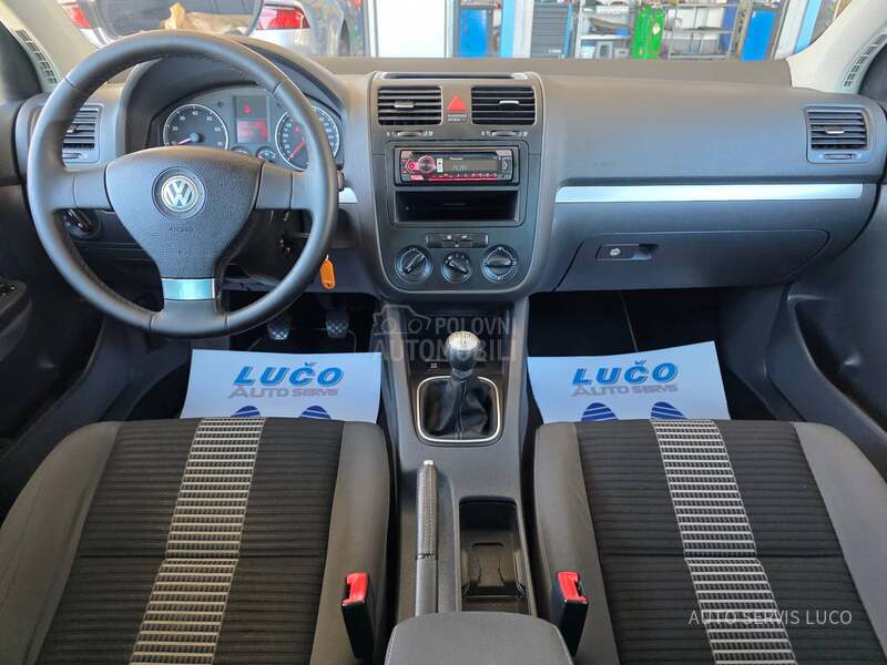 Volkswagen Golf 5 1.6b g a s A test