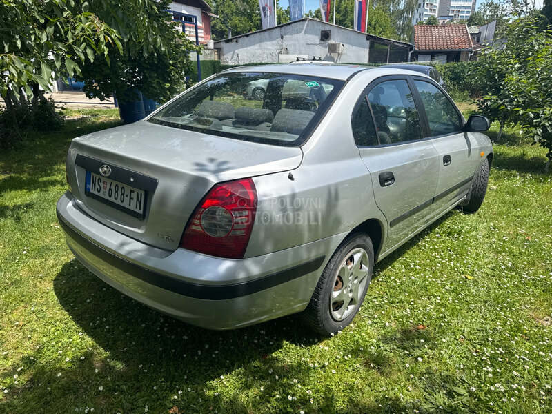 Hyundai Elantra 