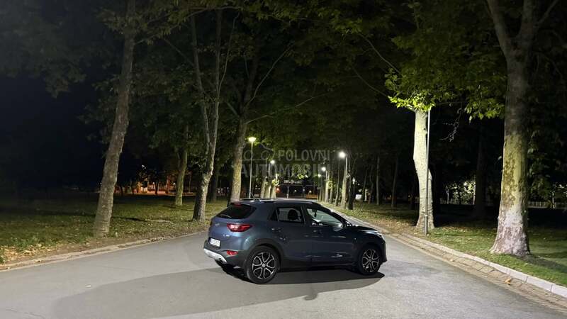 Kia Stonic 2xLED nav line asist