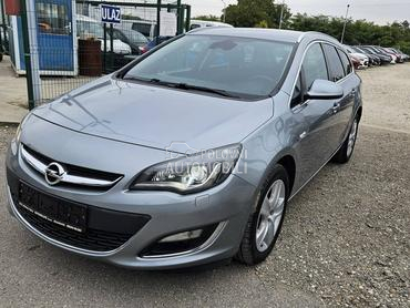 Opel Astra J 1.6CDTI/LED/NAV/XEN/