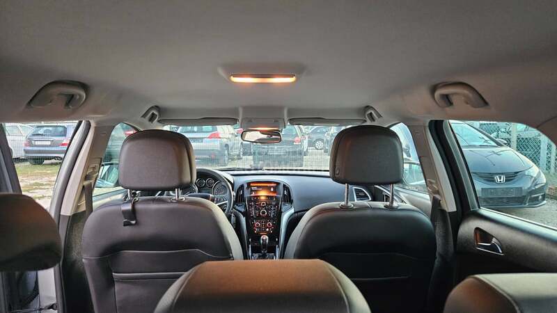 Opel Astra J 1.6CDTI/LED/NAV/XEN/