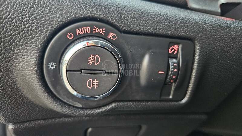 Opel Astra J 1.6CDTI/LED/NAV/XEN/