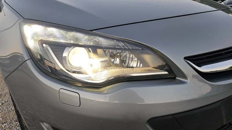 Opel Astra J 1.6CDTI/LED/NAV/XEN/