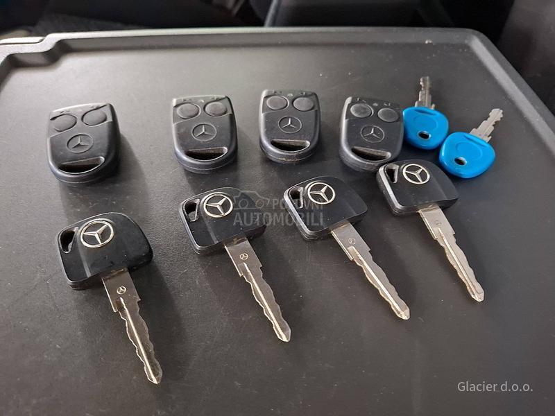 Mercedes Benz 1230 / 7.8 m / LIFT