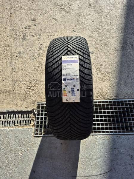 Michelin 235/45 R18 Zimska