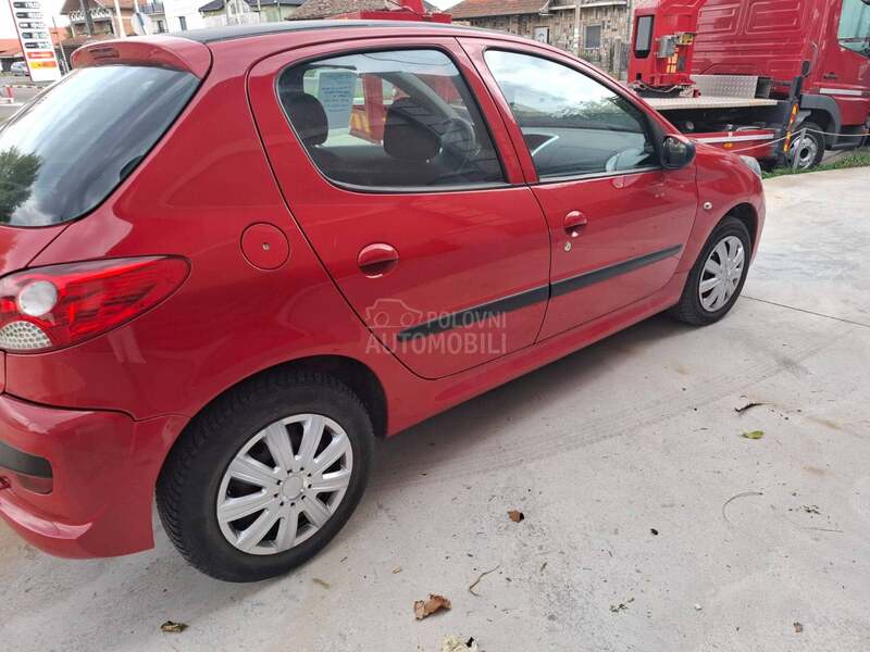 Peugeot 206 plus 