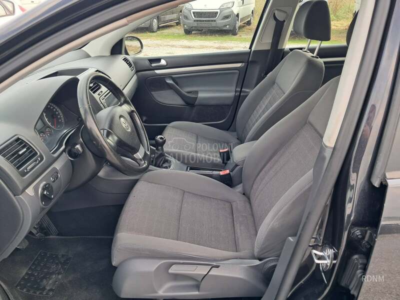 Volkswagen Golf 5 1.4/B E N Z I N