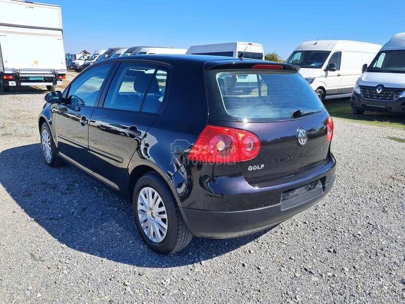 Volkswagen Golf 5 1.4/B E N Z I N