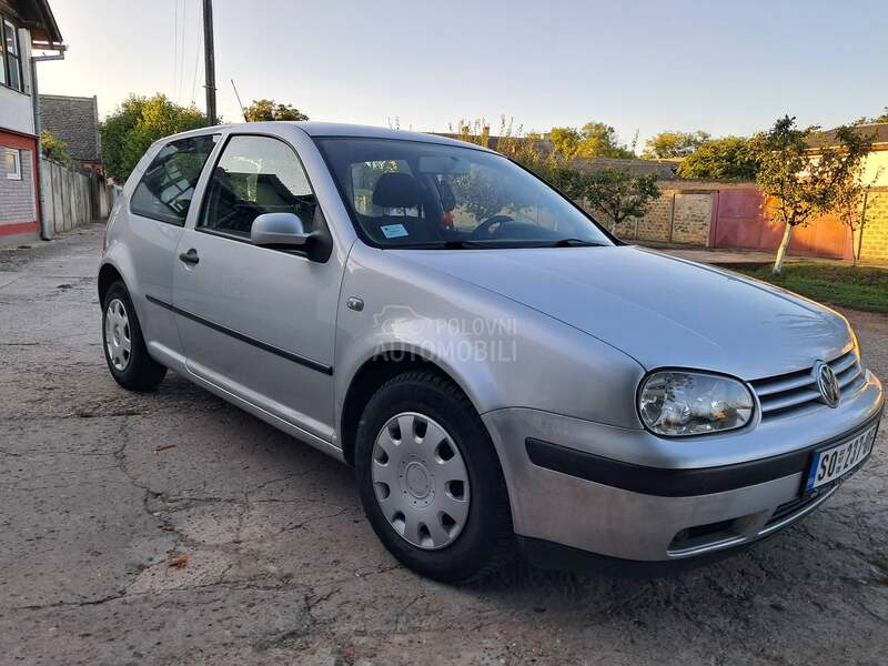 Volkswagen Golf 4 