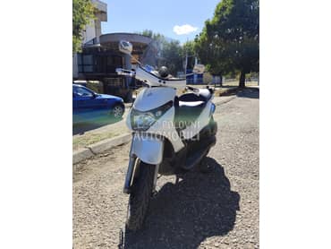 Piaggio Beverly 250
