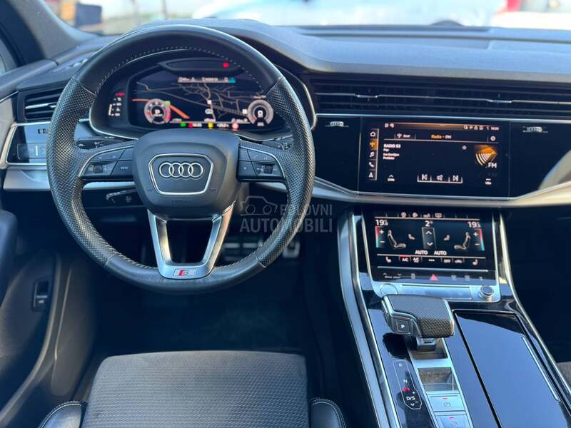 Audi Q7 S LINE/50/AIR/22