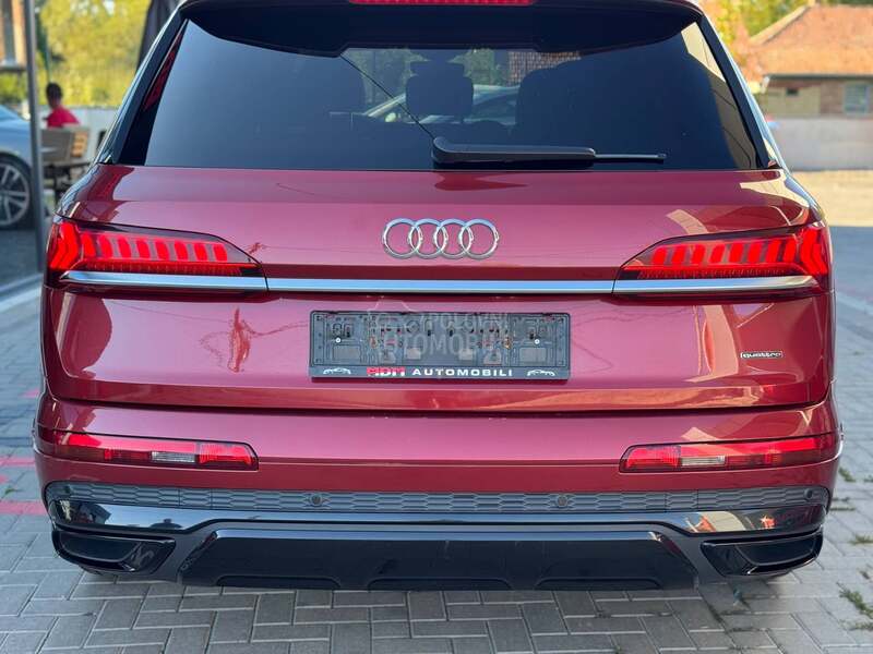 Audi Q7 S LINE/50/AIR/22