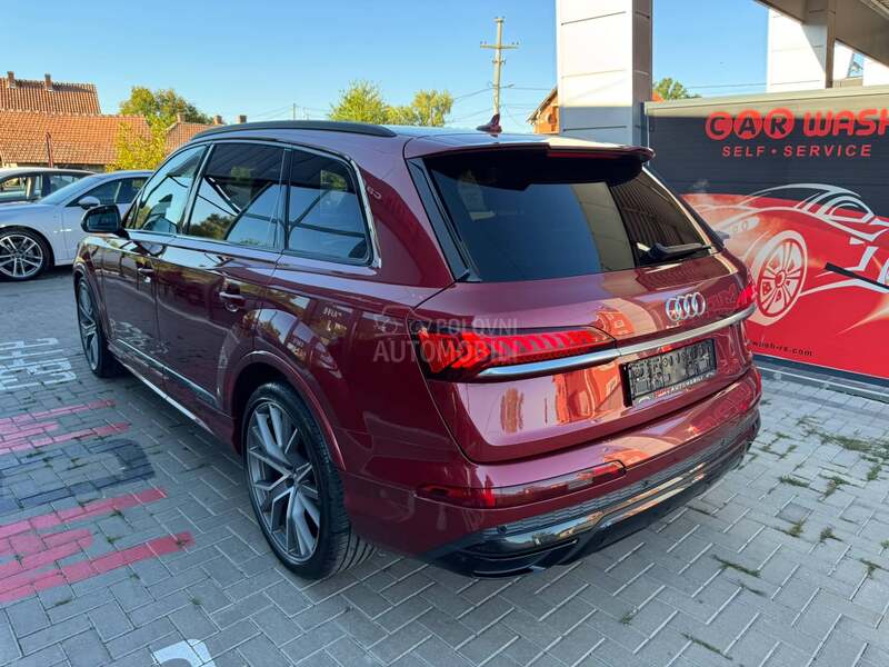Audi Q7 S LINE/50/AIR/22