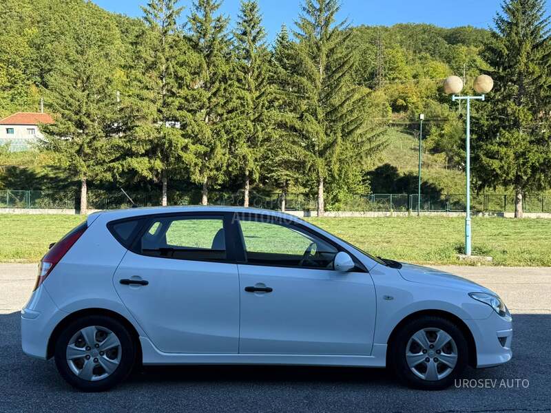 Hyundai i30 1.4b
