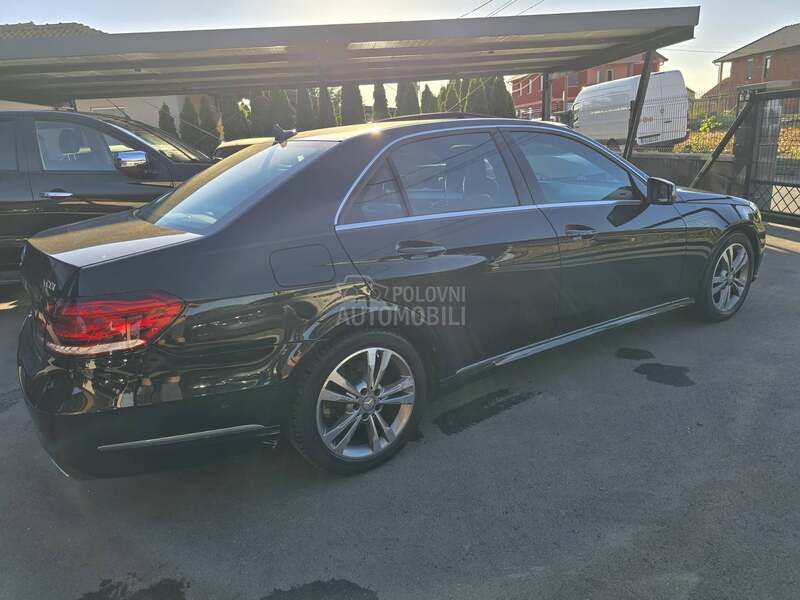 Mercedes Benz E 200 AVANTGARDE
