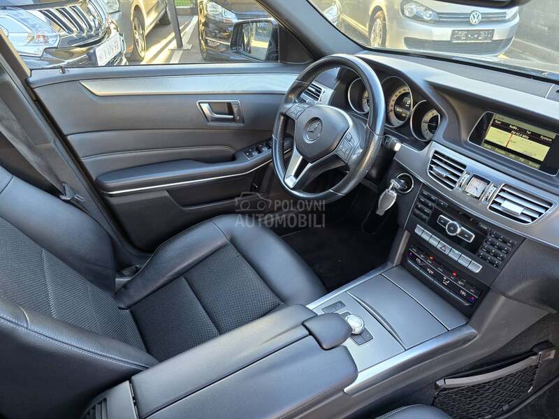Mercedes Benz E 200 AVANTGARDE