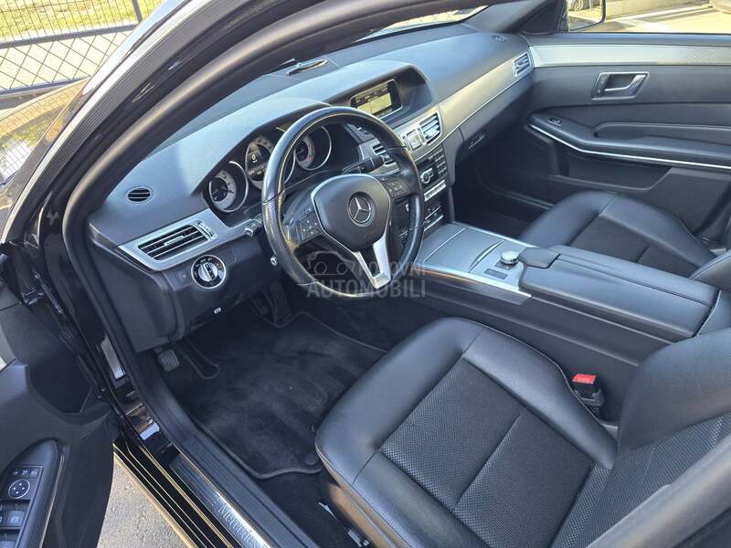 Mercedes Benz E 200 AVANTGARDE
