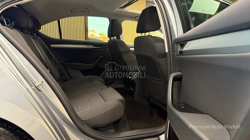 Škoda Superb //2.0 TDI/PANO//FUL