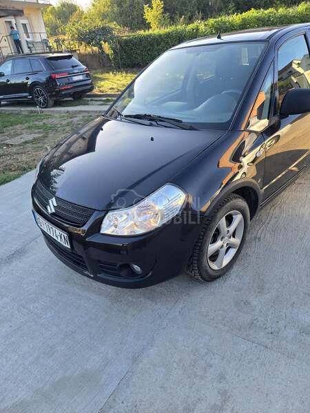 Suzuki SX4 Kupljen nov u Srbiji