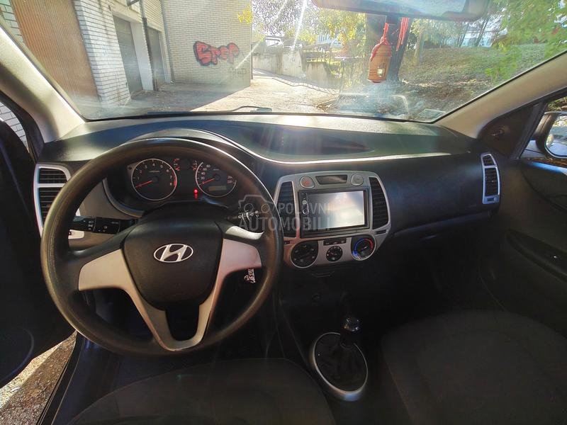 Hyundai i20 