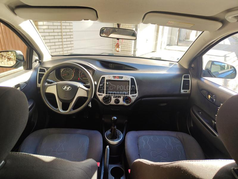 Hyundai i20 