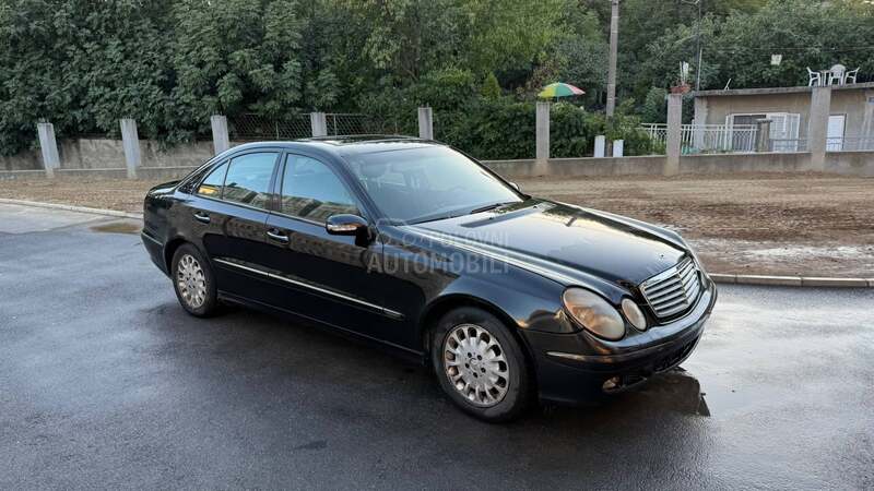 Mercedes Benz E 270 
