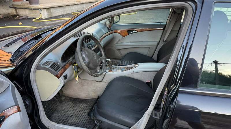 Mercedes Benz E 270 