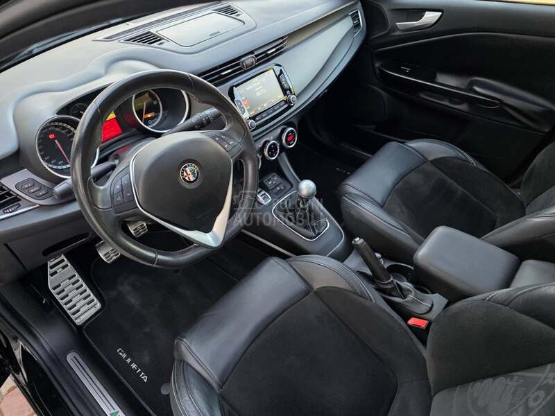 Alfa Romeo Giulietta 1.6JTDM QV CH NOVAA