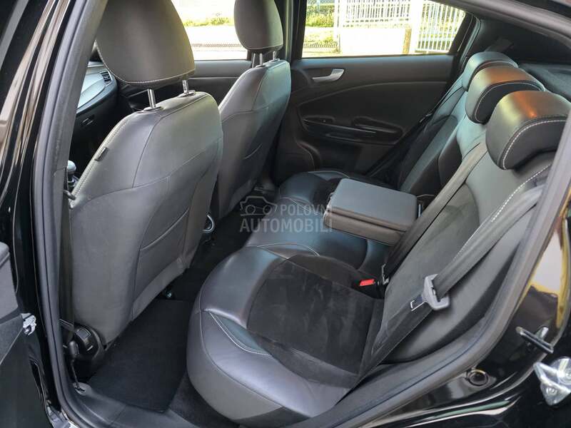 Alfa Romeo Giulietta 1.6JTDM QV CH NOVAA