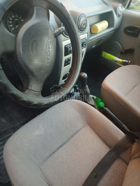 Dacia Logan 