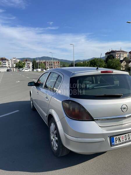 Opel Astra H Srbija