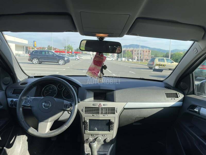 Opel Astra H Srbija