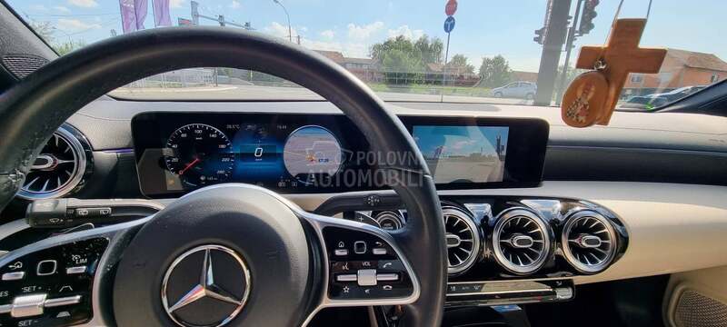 Mercedes Benz CLA 180 Shooting Brake 