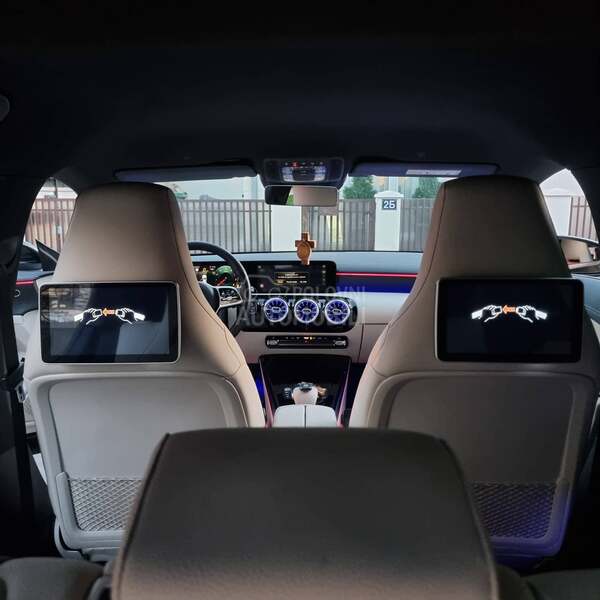 Mercedes Benz CLA 180 Shooting Brake 