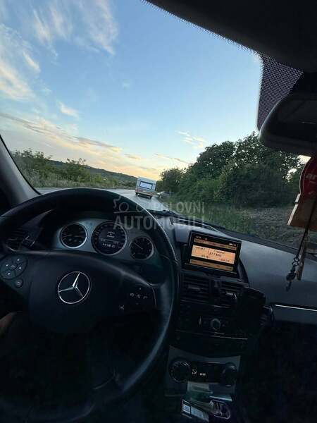 Mercedes Benz C 220 