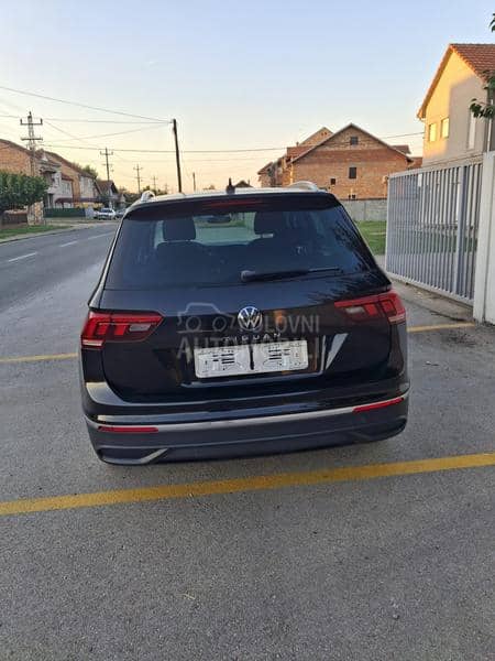 Volkswagen Tiguan  Volkswagen Tiguan