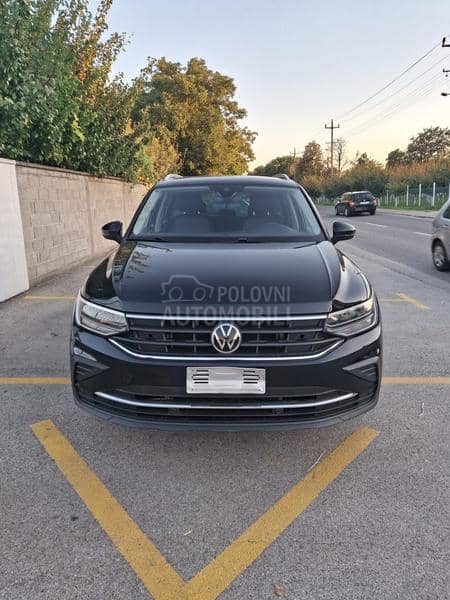 Volkswagen Tiguan  Volkswagen Tiguan