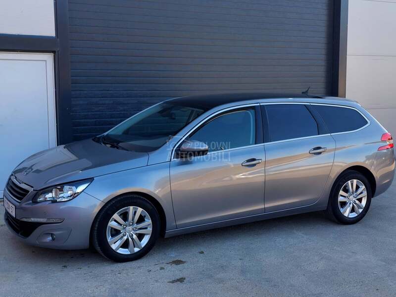 Peugeot 308 1.6BlueHDI PANO/LED