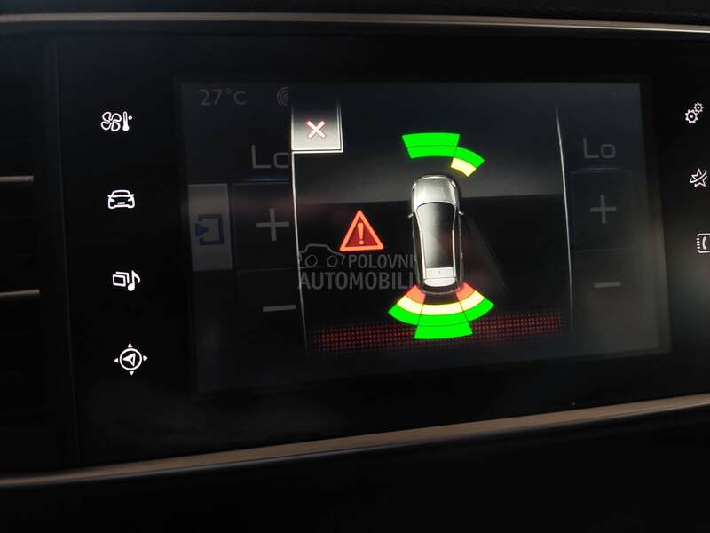 Peugeot 308 1.6BlueHDI PANO/LED
