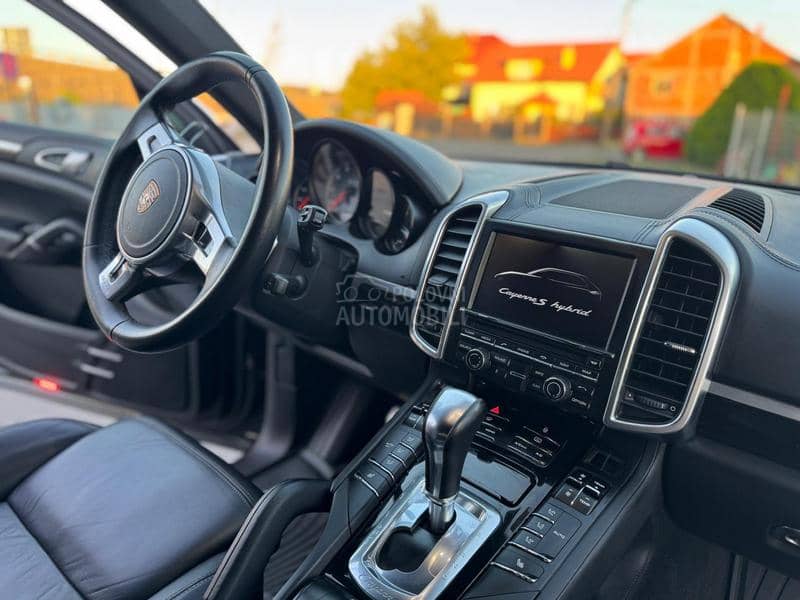 Porsche Cayenne 