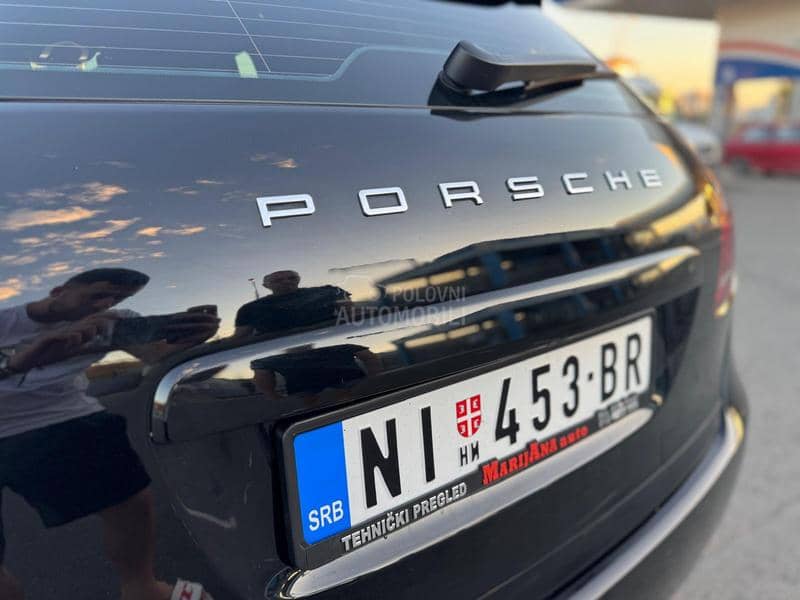 Porsche Cayenne 