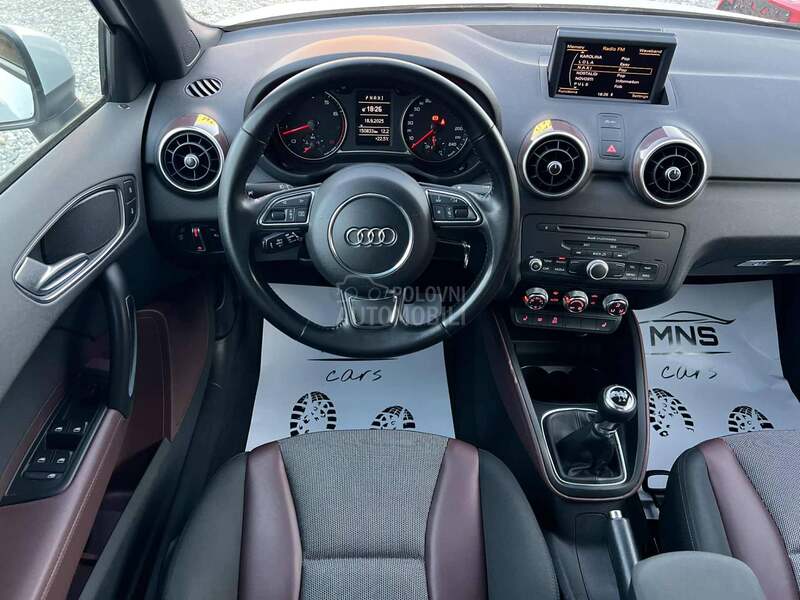 Audi A1 1.2 TFSI/S line/Led