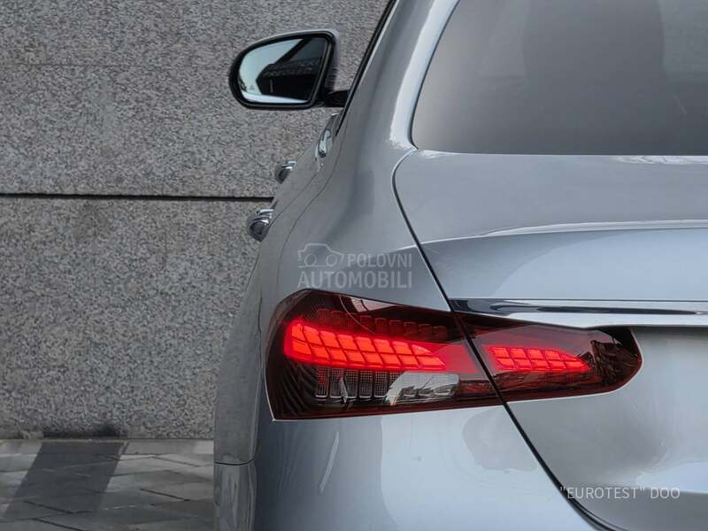 Mercedes Benz E 220 Multibeam/Virtual