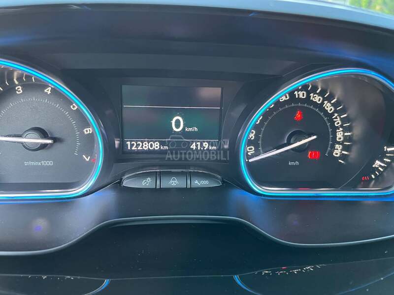Peugeot 2008 NOV