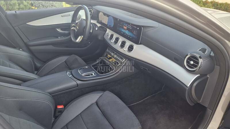 Mercedes Benz E 300 