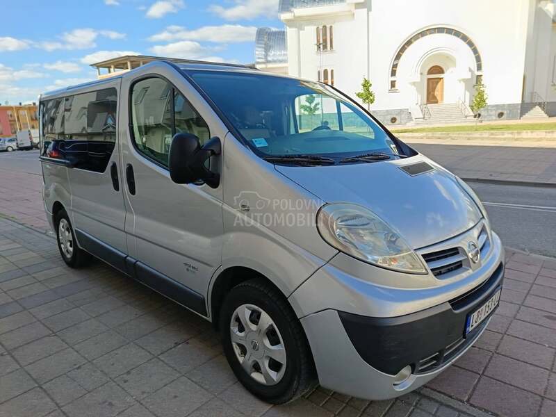 Nissan Primastar 2.0 Krovna klima iz CH